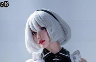 严肃脸！Tiny Asa这身“弗里伦”cos，最新！到底有什么深意，不懂。